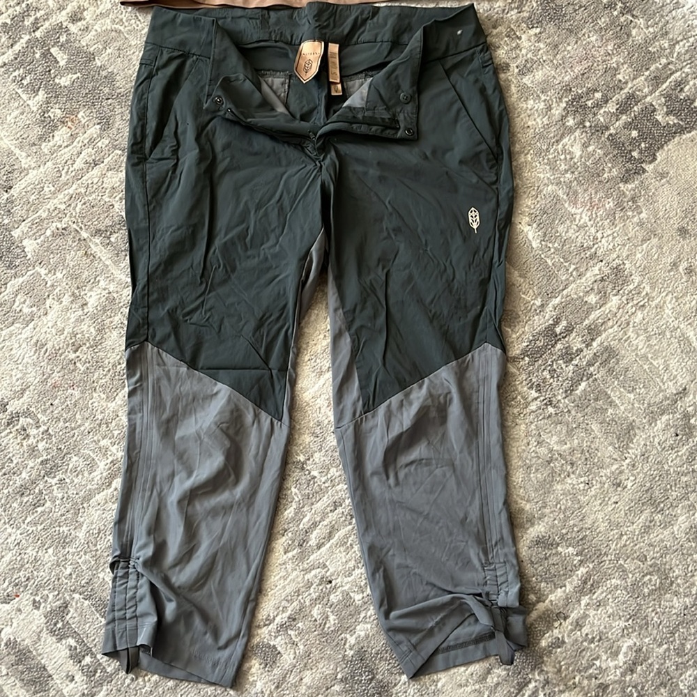 Indygena two toned taupe leggings pants size large